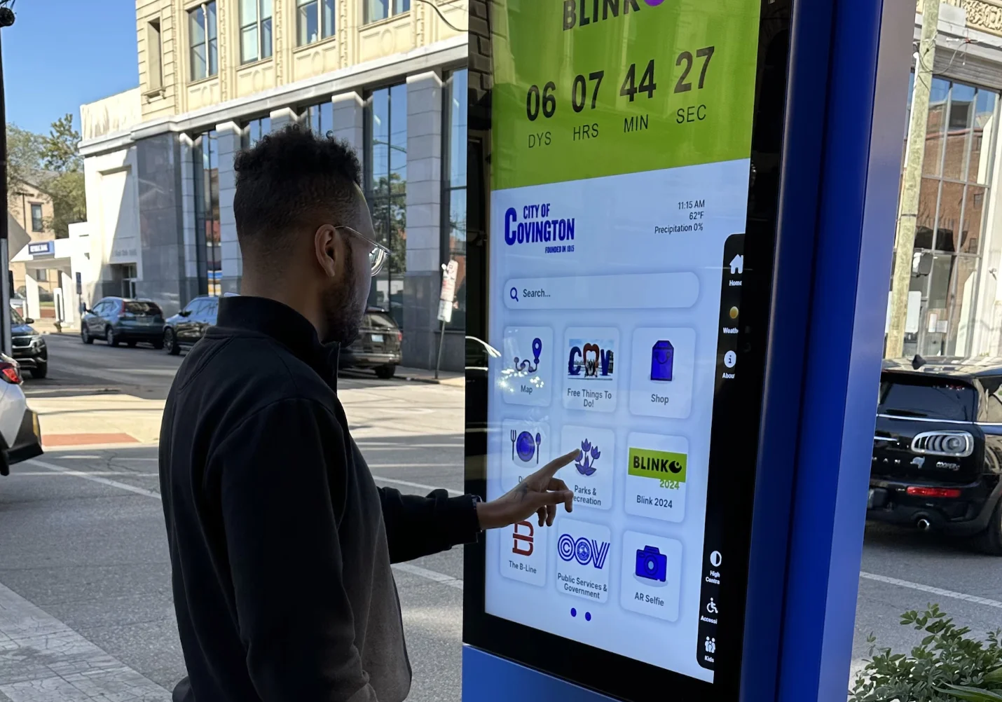 CJ Using the Kiosk